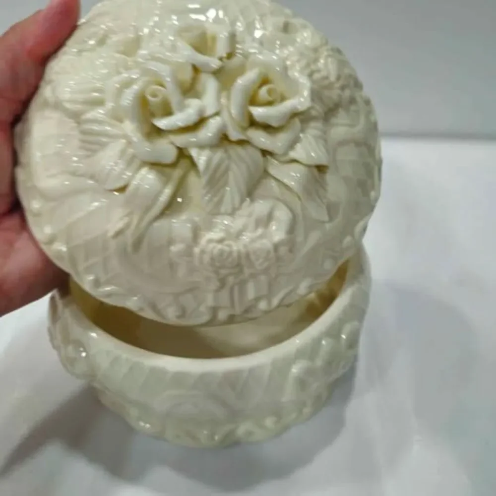 Unbranded beautiful cream